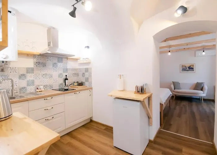 Jerry's Old Town Garden *