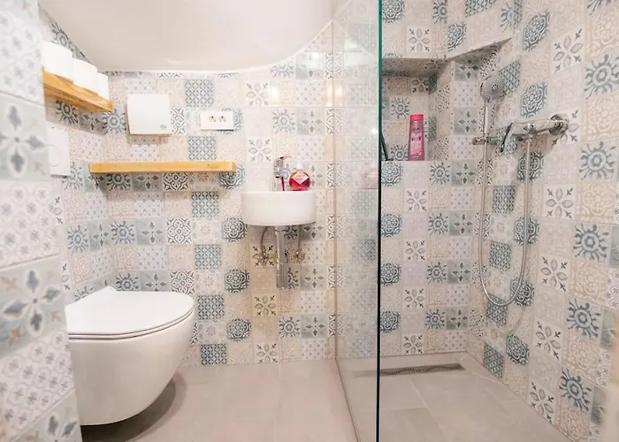 דירה Jerry's Old Town Garden